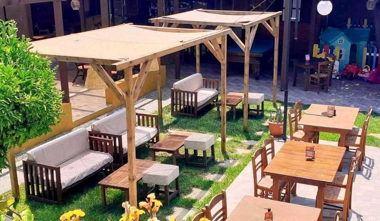 Evi Apartments And Studios Theológos Dış mekan fotoğraf