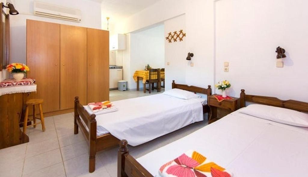 Evi Apartments And Studios Theológos Oda fotoğraf
