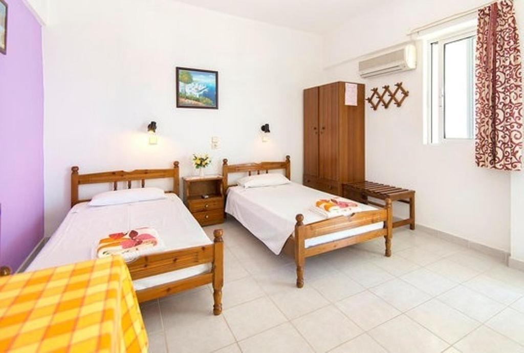 Evi Apartments And Studios Theológos Oda fotoğraf